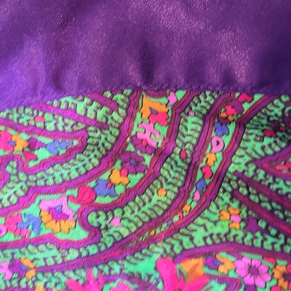 Victoria's Secret Gold Label Silky Robe - Picture 4 of 5